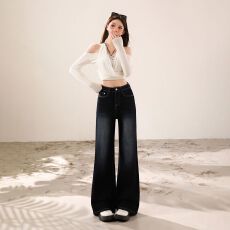 批发实拍2026秋季新款大码<b class='q'>女裤</b>修身显瘦不贴腿微喇拖地牛仔裤