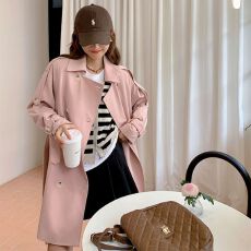 批发秋冬新款英伦风粉色外套潮流中长款<b class='q'>风衣</b>今年流行高级感小个子大衣