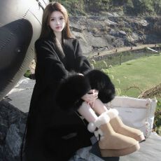 批发韩版高级感时尚毛呢外套女秋<b class='q'>冬</b>季新款大衣设计感可拆卸毛毛袖上衣