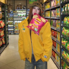 批发美式复古徽章刺绣小标飞行夹克男女小众<b class='q'>休闲</b>百搭派克服