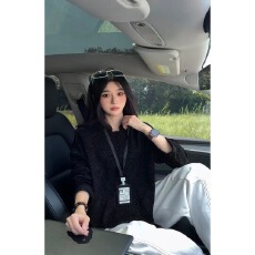 批发雪尼尔<b class='q'>长袖</b><b class='q'>t</b><b class='q'>恤</b><b class='q'>男</b>女款秋季小香风百搭基础打底衫大码宽松外套上衣