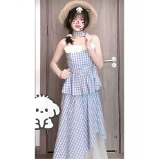 批发法式度假格子套装女夏季2025新款立体花朵吊带不规则半身裙两件套