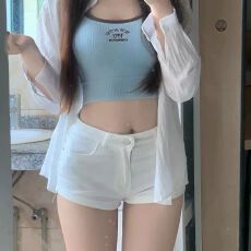 批发美式辣妹低腰白色牛仔短<b class='q'>裤</b>女夏季紧身显瘦直筒弹力<b class='q'>提</b><b class='q'>臀</b>包臀热<b class='q'>裤</b>