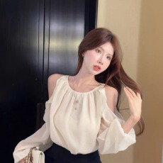 批发法式挂脖露肩挖肩灯笼袖<b class='q'>长袖</b>上衣女秋季设计感小众荷叶边<b class='q'>雪纺</b><b class='q'>衬衫</b>