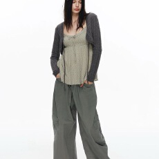 批发NECY 灰豆绿小碎花针织套装女春夏收腰设计吊带背心甜美