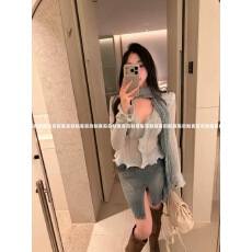 批发甜美风V领<b class='q'>荷叶边</b>修身长袖针织开衫女秋季新款坑条<b class='q'>毛衣</b>质感上衣潮