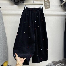 批发爱心刺绣灯芯绒阔腿裤女秋冬宽松九分<b class='q'>休闲</b>裤子