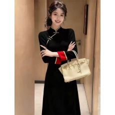 批发秋冬季高级感轻奢新中式<b class='q'>丝绒</b>款国风黑色改良旗袍<b class='q'>连衣裙</b>女日常可穿