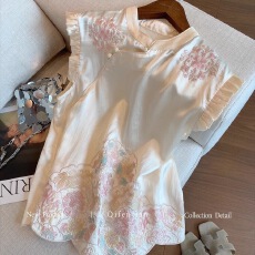 批发国风新中式刺绣飞飞袖马甲女夏新款高级气质减龄醋酸<b class='q'>缎面</b>无袖上衣