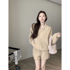 批发日常穿搭一整套女秋季宽松显瘦休闲<b class='q'>长袖</b>针织毛衣+短裤两件套秋季