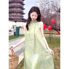 批发江南烟雨！新中式桑蚕丝挂脖露肩连衣裙女高级感2026国风真丝长裙