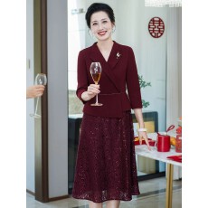 批发高贵妈妈敬酒婚礼服紫红连衣裙秋季2026新款年轻气质喜婆婆婚宴装