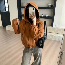 批发AS广州时尚港风<b class='q'>风衣</b>夹克外套2025年冬季新款连帽拉链设计感女上衣