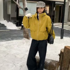 批发广州时尚港风加棉<b class='q'>风衣</b>夹克外套2025冬季新款连帽拉链设计感女上衣