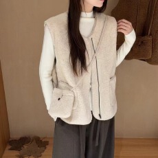 批发BOBO广州2025冬季新款韩版时尚羊羔毛马甲无袖开衫马夹坎肩女外套