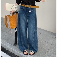 批发BH番茄<b class='q'>欧洲站</b>2026年春夏新款时尚<b class='q'>牛仔裤</b>女休闲弯刀裤百搭显瘦显高