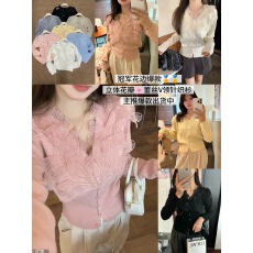 批发温柔风蕾丝v领修身长袖针织衫女秋冬立体花瓣内搭毛衣打底衫<b class='q'>上衣</b>
