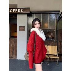 批发2025<b class='q'>冬</b>季新款法式复古风慵懒宽松扭花毛绒V领长袖针织毛衣女chic