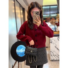 批发红色<b class='q'>短款</b><b class='q'>开衫</b>毛衣外套女款2025新款秋冬季爆款慵懒高级感针织上衣