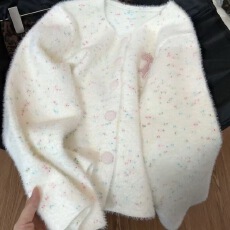 奶白色韩系温柔针织衫重工刺绣毛衣秋冬新款花边针织开衫外套上衣