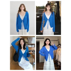 批发白色小众设计吊带连衣裙女春夏新款高级感V领长裙子海边度假裙子