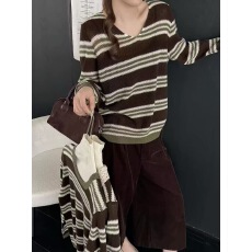 批发秋季新款撞色<b class='q'>V领</b>条纹针织衫时尚套头毛衣减龄打底宽松上衣
