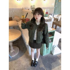 批发高级感墨绿色麻花<b class='q'>毛衣</b>开衫外套女春秋新款短款针织衫长袖上衣