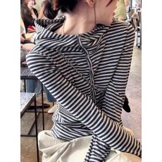 批发<b class='q'>韩</b>系chic条纹连帽长袖T恤女早秋大码胖MM显瘦修身独特打底衫上衣