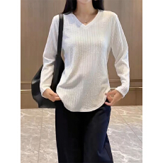 批发大码高级肌理V领内搭打底衫女早秋新款胖mm巨显瘦百搭长袖<b class='q'>t</b><b class='q'>恤</b>上衣