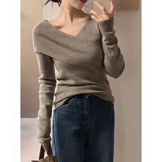 批发法式灰色交叉V领针织打底衫女秋冬大码胖MM高级感内搭气质小上衣