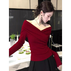批发<b class='q'>大码</b>法式红色露肩v领<b class='q'>打底衫</b>长袖t恤2026秋冬胖mm显瘦遮肉绝美上衣