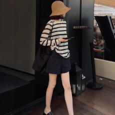 批发黑白条纹长袖防晒t恤空调衫女夏季大码<b class='q'>胖</b><b class='q'>mm</b><b class='q'>外</b>搭慵懒风罩衫上衣薄