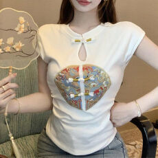 批发新中式国风刺绣t恤短袖女2026夏大码胖MM设计感<b class='q'>修身</b>盘扣小衫上衣