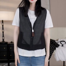 批发设计感小众假两件短袖T恤女夏季大码<b class='q'>胖</b><b class='q'>MM</b>显瘦拼接V领马甲薄款上衣