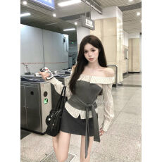 批发韩系新款2025时尚女早秋撞色拼接<b class='q'>条纹</b>设计一字肩显瘦上衣半<b class='q'>裙</b>套装