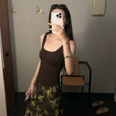 批发夏日单品 方圆领修身百搭胸垫背心