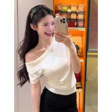 批发斜肩纯欲辣妹短袖t恤女<b class='q'>夏</b>季短款高级感修身露肩性感黑白条纹上衣