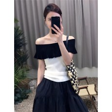 批发法式高级荷叶边一字肩上衣女2026<b class='q'>夏</b>新款冰丝针织小衫设计感