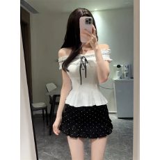 批发法式纯欲甜美修身一字肩上衣两件套装女设计感波点半身<b class='q'>短裙</b>子夏季