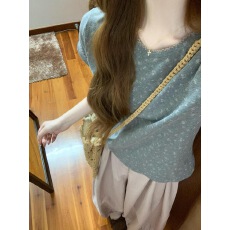 批发韩系纯欲风短袖t恤女INS超火显瘦百搭上<b class='q'>衣服</b>