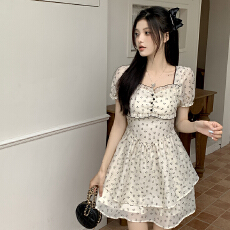批发甜美温柔减龄裙子法式小众复古初恋约会炸街蝴蝶结方领碎花连衣裙