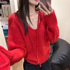 批发高级穿搭红色系带套头毛衣女<b class='q'>春</b>季慵懒高级感外穿宽松软糯针织上衣