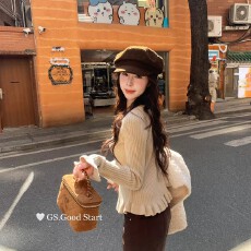 批发闭眼入～完全甜妹本妹2026年<b class='q'>春</b>季新款甜美减龄木耳边显瘦针织小衫