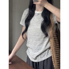 批发显瘦条纹韩系校园风短袖t恤女INS超火百搭显瘦上<b class='q'>衣服</b>