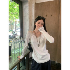 批发白色V领蕾丝内搭<b class='q'>打底衫</b>女初秋新款BM风纯棉<b class='q'>宽松</b>长袖T恤上衣