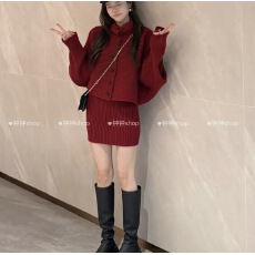 批发原创设计感针织套装女<b class='q'>秋</b>冬蝙蝠衫毛衣开衫半身裙两件套