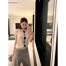 批发oker章壳儿正品～撞色菱形格<b class='q'>背心</b>女圆领短袖薄款羊毛针织衫A780