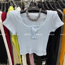 批发性感半开领<b class='q'>短袖</b><b class='q'>t</b><b class='q'>恤</b>女短款显身材辣妹露脐薄款针织上衣