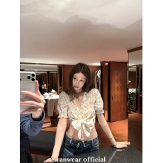 批发Ranwear'夏至未至'泡泡袖绑带蕾丝碎花<b class='q'>条纹</b>多版本面料短<b class='q'>开衫</b>上衣