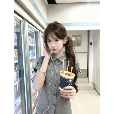 批发原版1:1品优款/绿色收腰铆钉衬衫短袖双口袋显瘦上衣